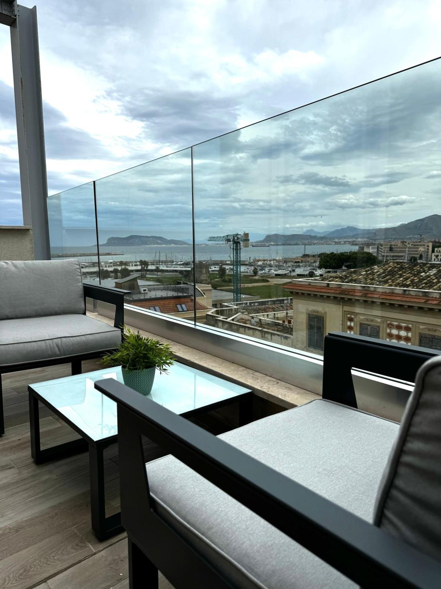 Palermo Inn Marina Exclusive View Esterno foto